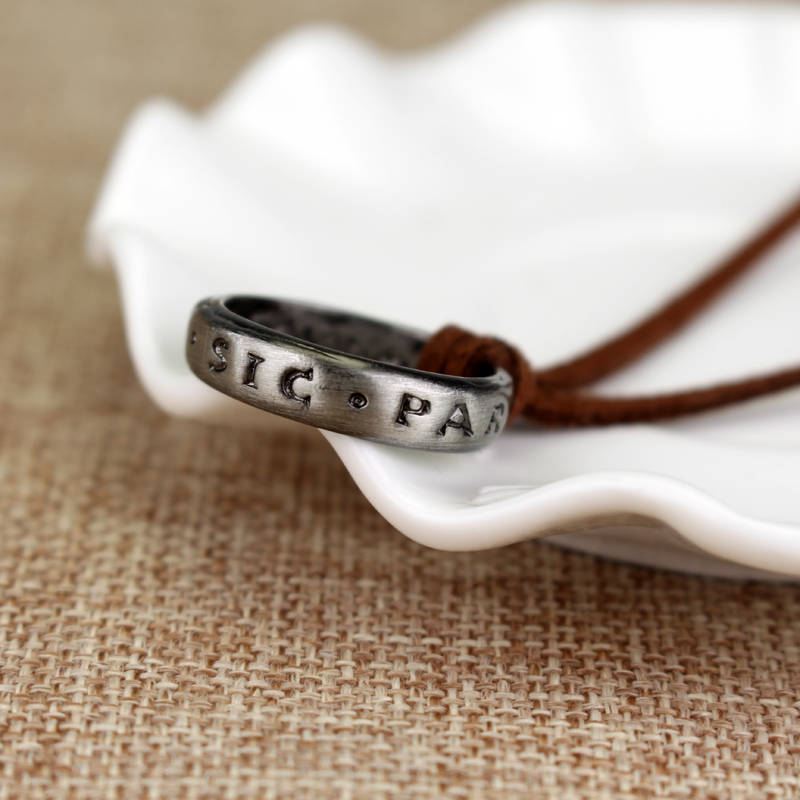 Jogo ps4 unncharted 4 colar fi - Party Games Ps4 avaliação e preço